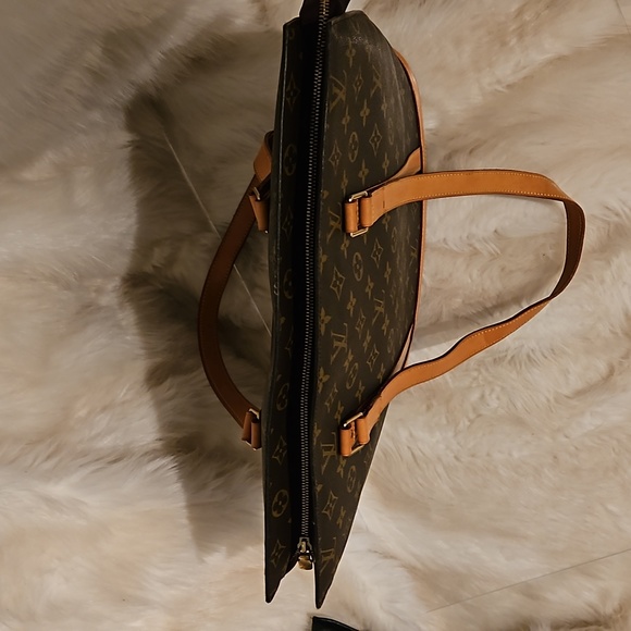 Louis Vuitton Babylone Tote - Picture 3 of 15